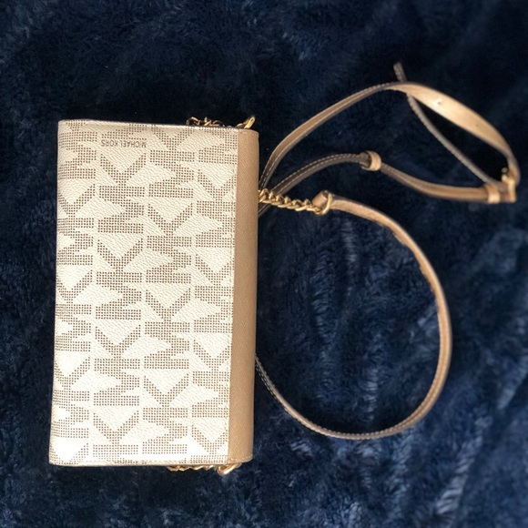 Michael Kors Cross Body purse - Picture 2 of 5